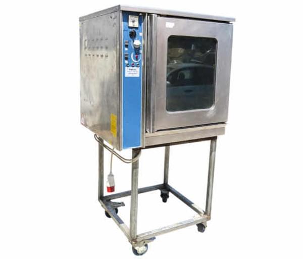 Three-Phase Cooking Oven with 5 Trays 16A for rent – Harmonia | Rentlyz