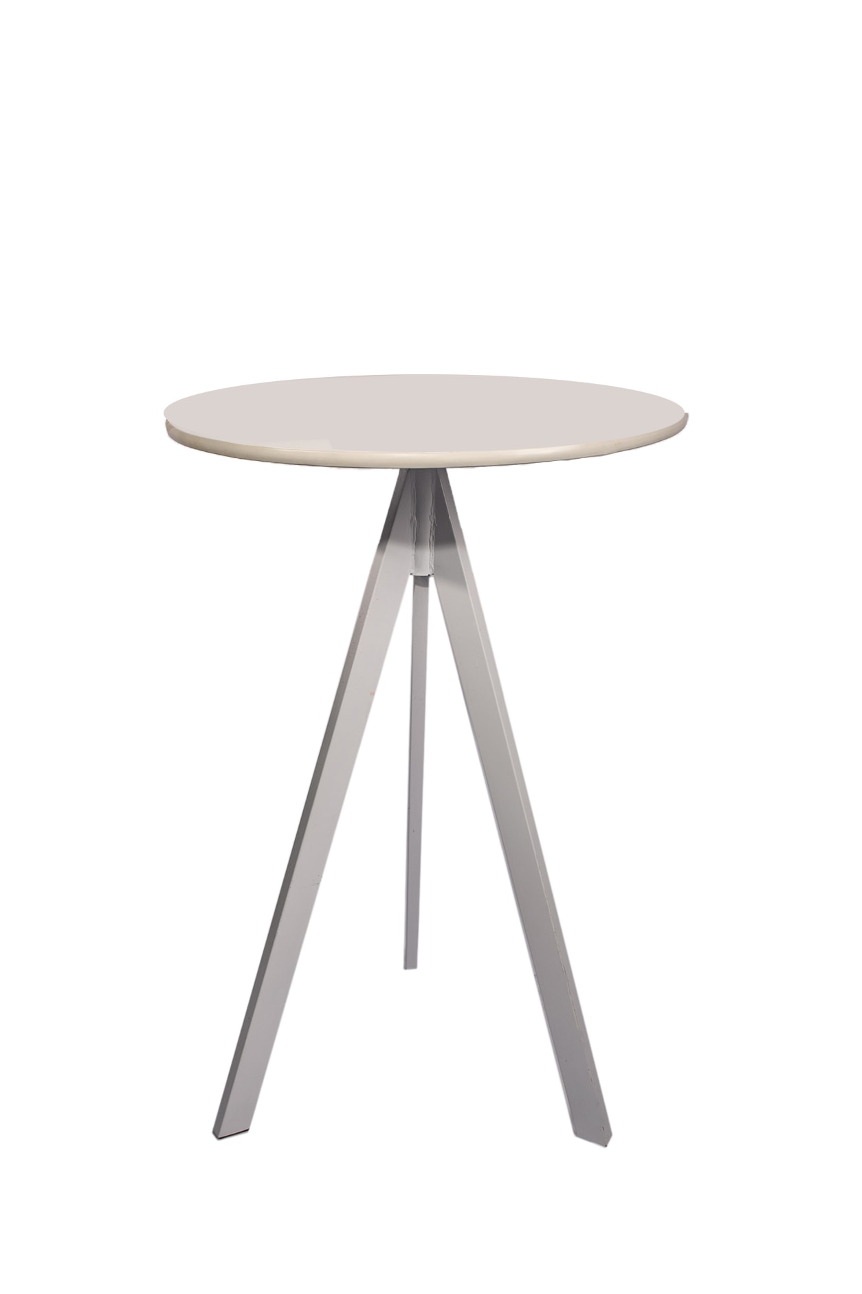 White Bar Table with White Tripod Leg for rent – Tamir Aruim | Rentlyz