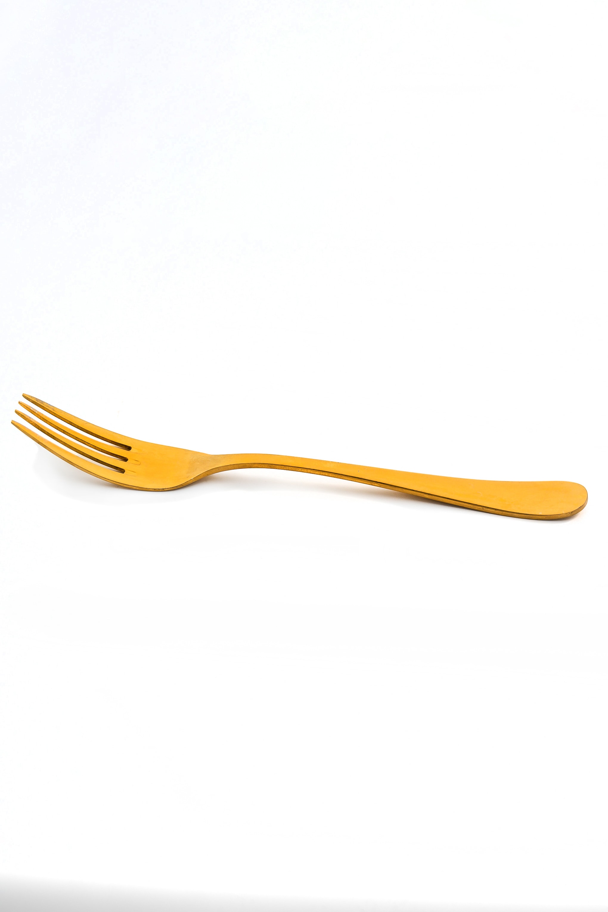 Gold Fork for rent – Tamir Aruim | Rentlyz