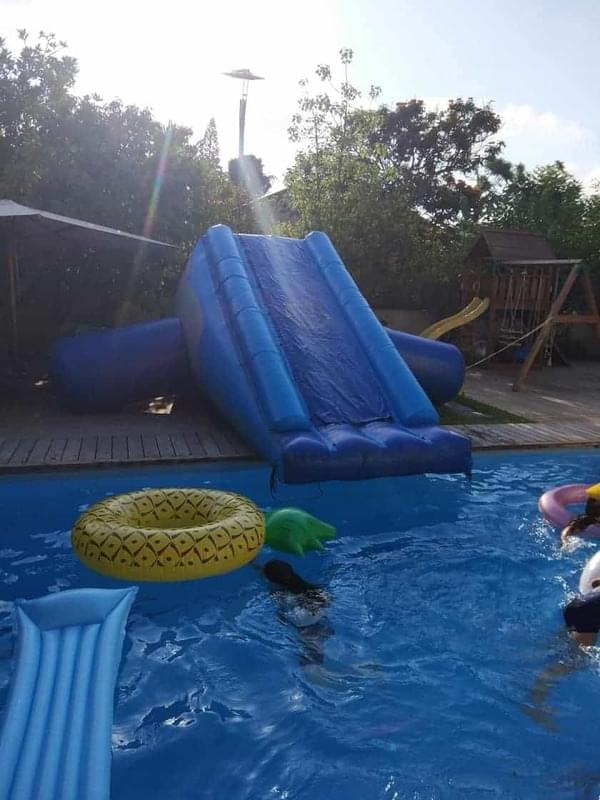 Blue Water Slide for Pool for rent – Idans | Rentlyz