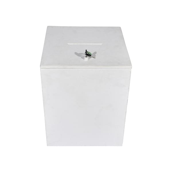 White Wooden Safe for rent – Tamir Aruim | Rentlyz