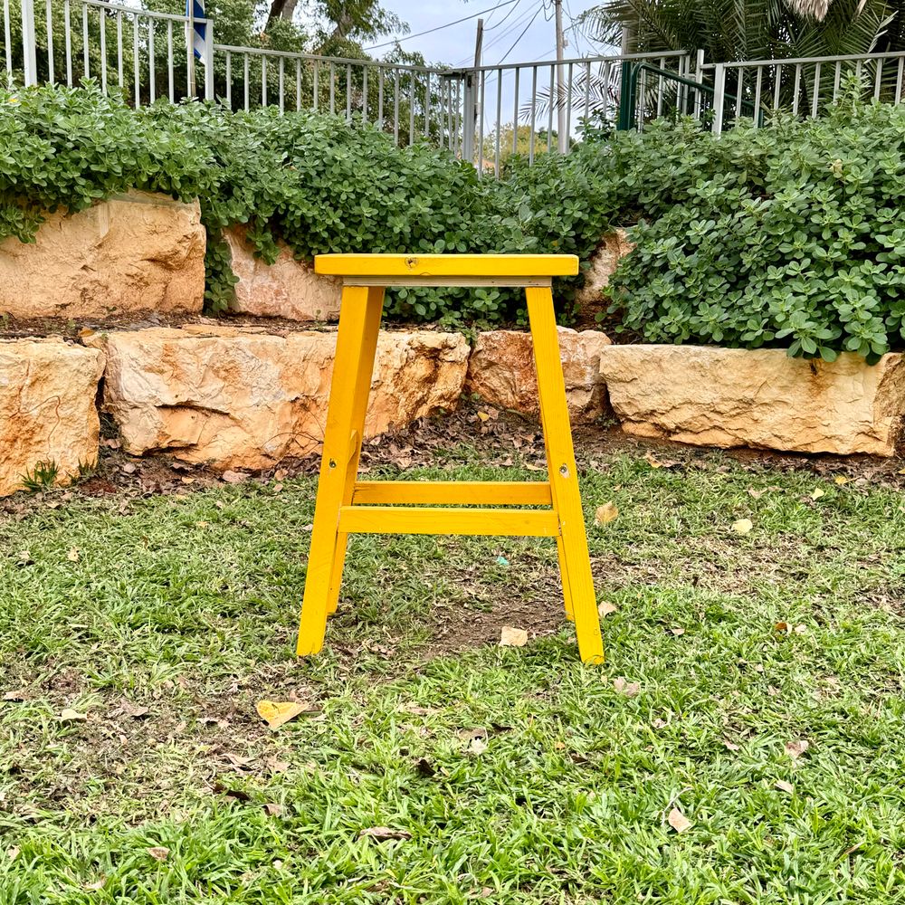 Yellow High Stool for rent – GuestLine | Rentlyz