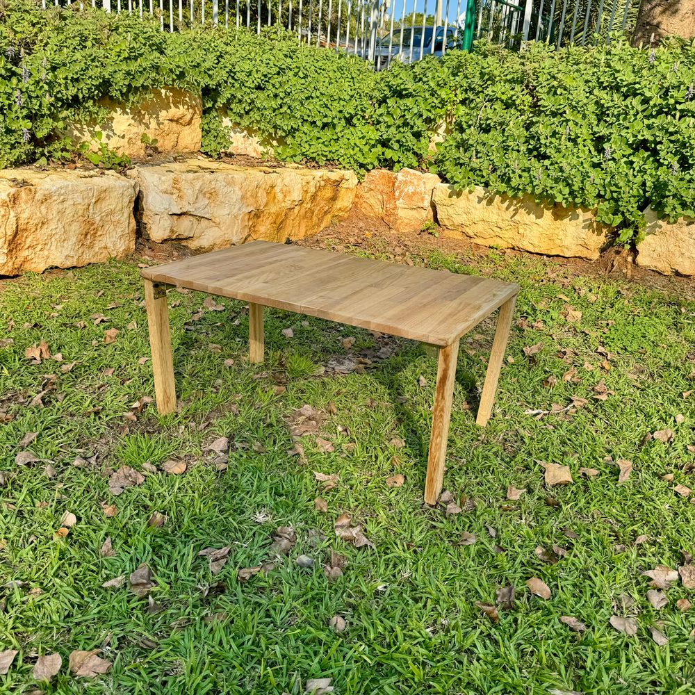 Wooden Table for rent – GuestLine | Rentlyz