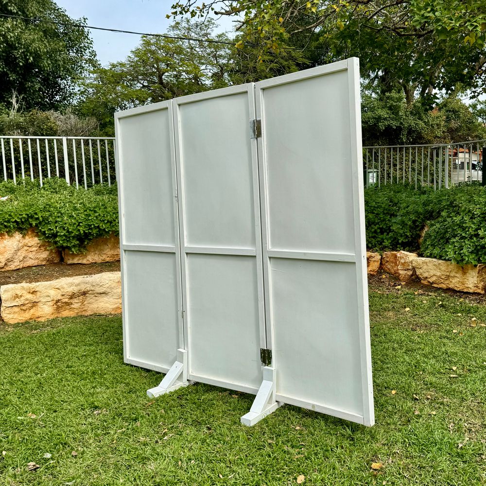 Room Divider for rent – GuestLine | Rentlyz