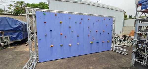 Bouldering Wall for rent – Sport Attraction | Rentlyz