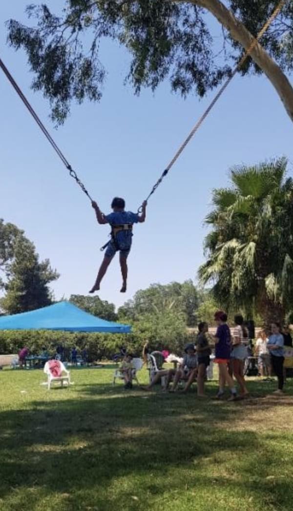 Human Slingshot with Bungee Bands for rent – Sport Attraction | Rentlyz