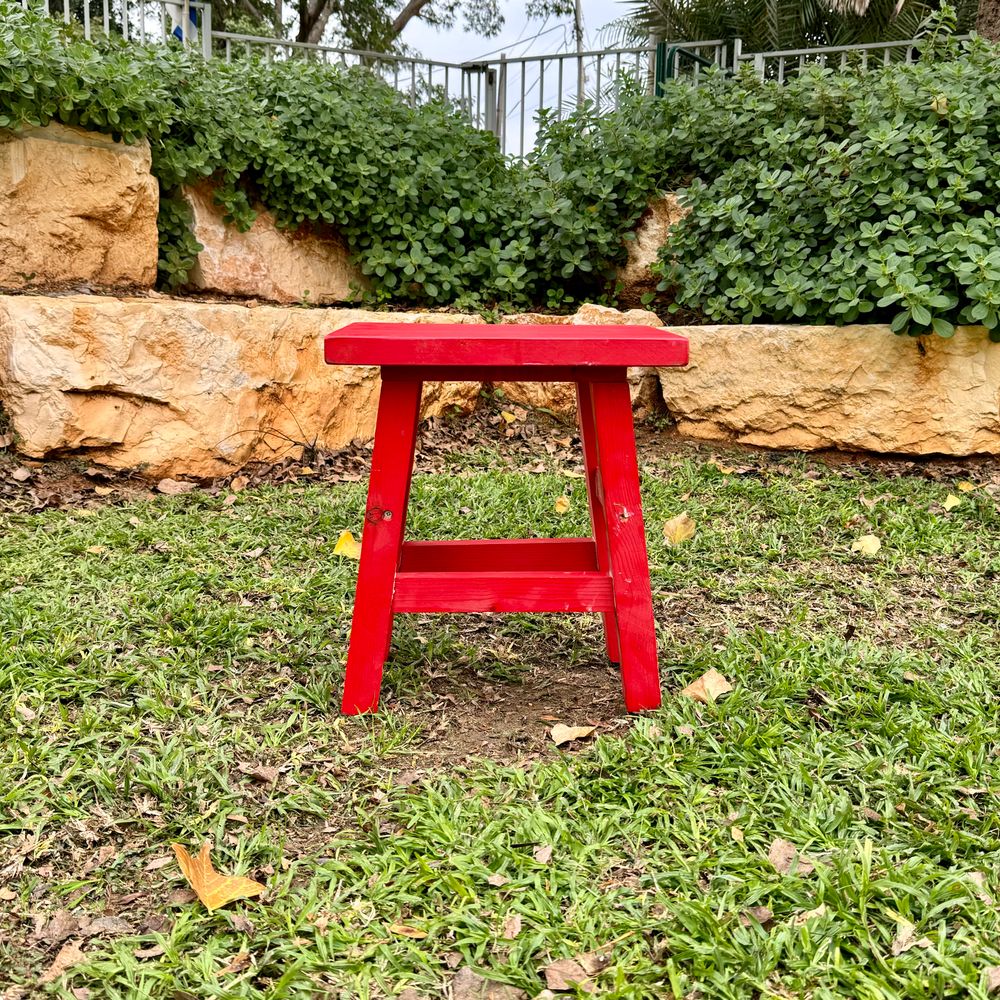 Low Red Stool for rent – GuestLine | Rentlyz