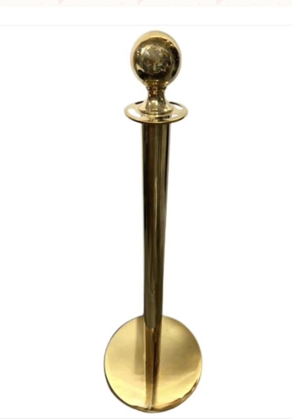 Gold Stanchion Post for rent – Sugoy Design | Rentlyz