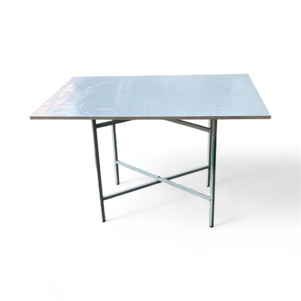 Pallet Table 120×80 cm for rent – Mr-Mor | Rentlyz