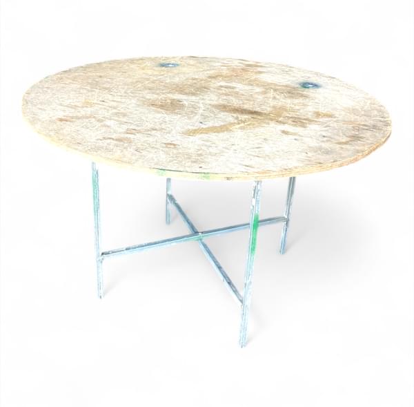 Small Round Pallet Table 1.2 Meter Diameter for rent – Mr-Mor | Rentlyz