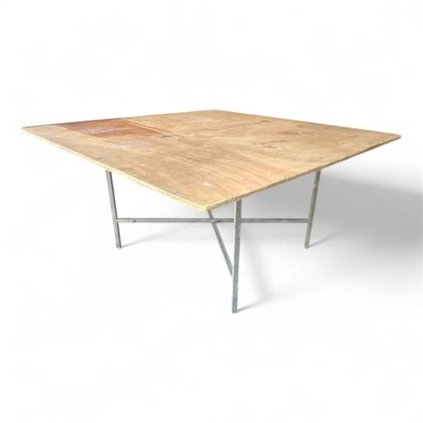Large Square Pallet Table for rent – Mr-Mor | Rentlyz