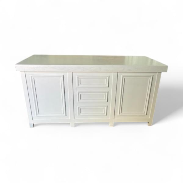 White Wood Sideboard/Butcher Block for rent – Event Bekalut | Rentlyz