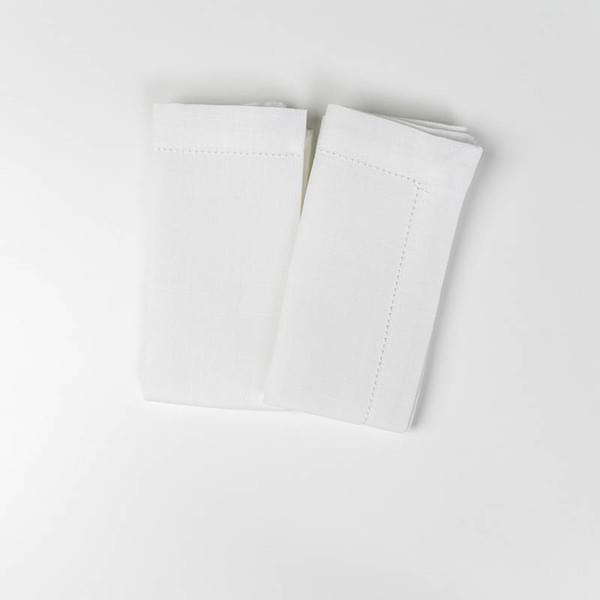 White Alit napkin for rent – Hodaya | Rentlyz