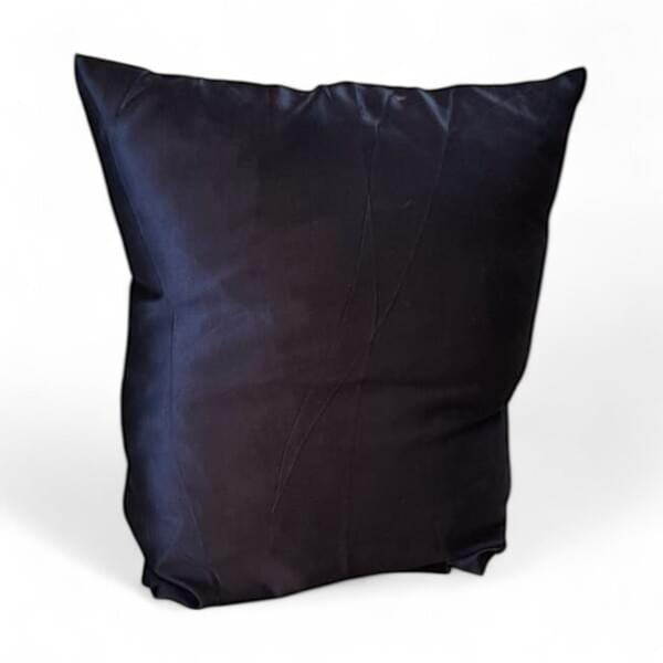 Black pillow for rent – Hodaya | Rentlyz