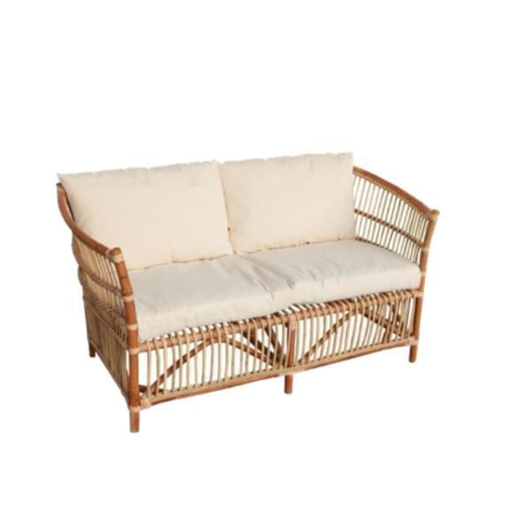 Lazy model double rattan couch for rent – Shanti Eleganti | Rentlyz