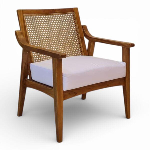 Sorento model wooden armchair for rent – Shanti Eleganti | Rentlyz