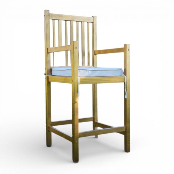Eliyahu Chair for rent – GuestLine | Rentlyz