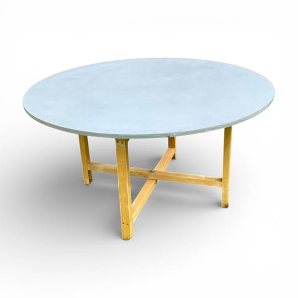 White Round Table for rent – GuestLine | Rentlyz