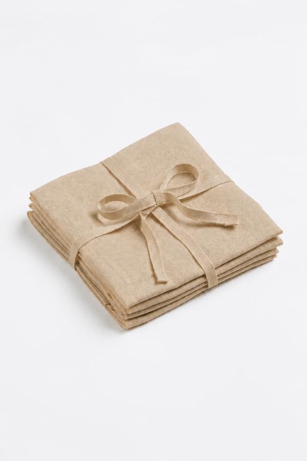Beige linen tablecloth, 2×2 meters. for rent – Les Events | Rentlyz