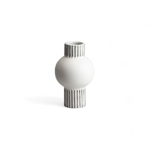 Rigo Sphere Vase, Black & White for rent – DDNest | Rentlyz