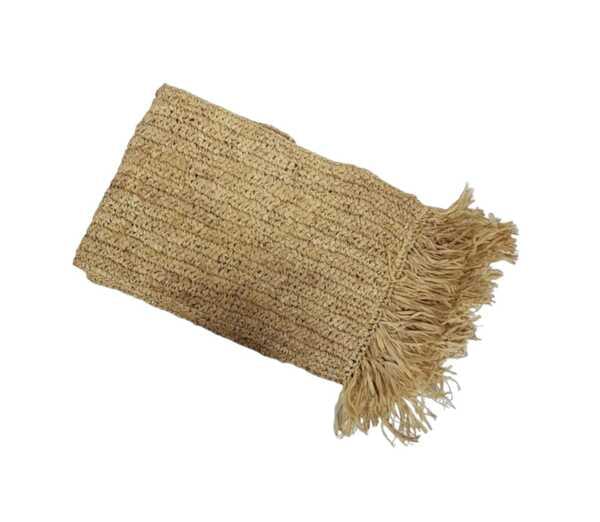 Straw Runner, Bazar-Bizar for rent – DDNest | Rentlyz