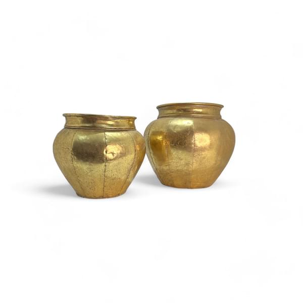 Oriental Gold Jug – Large for rent – DDNest | Rentlyz